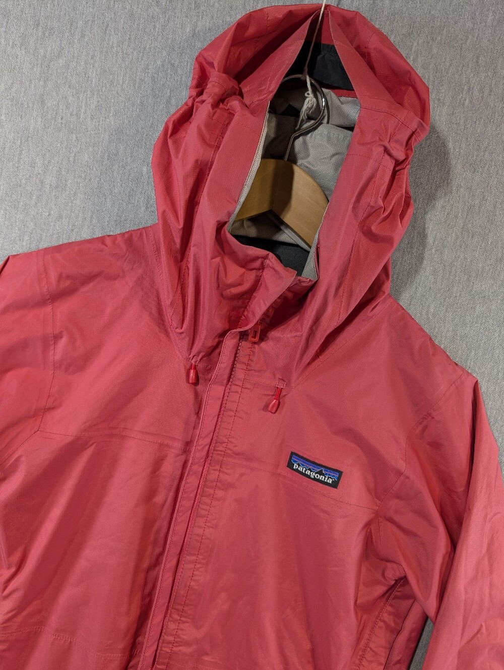 Patagonia Torrentshell 3L Raincoat Jacket Women's XS Pink Waterproof Full Zip